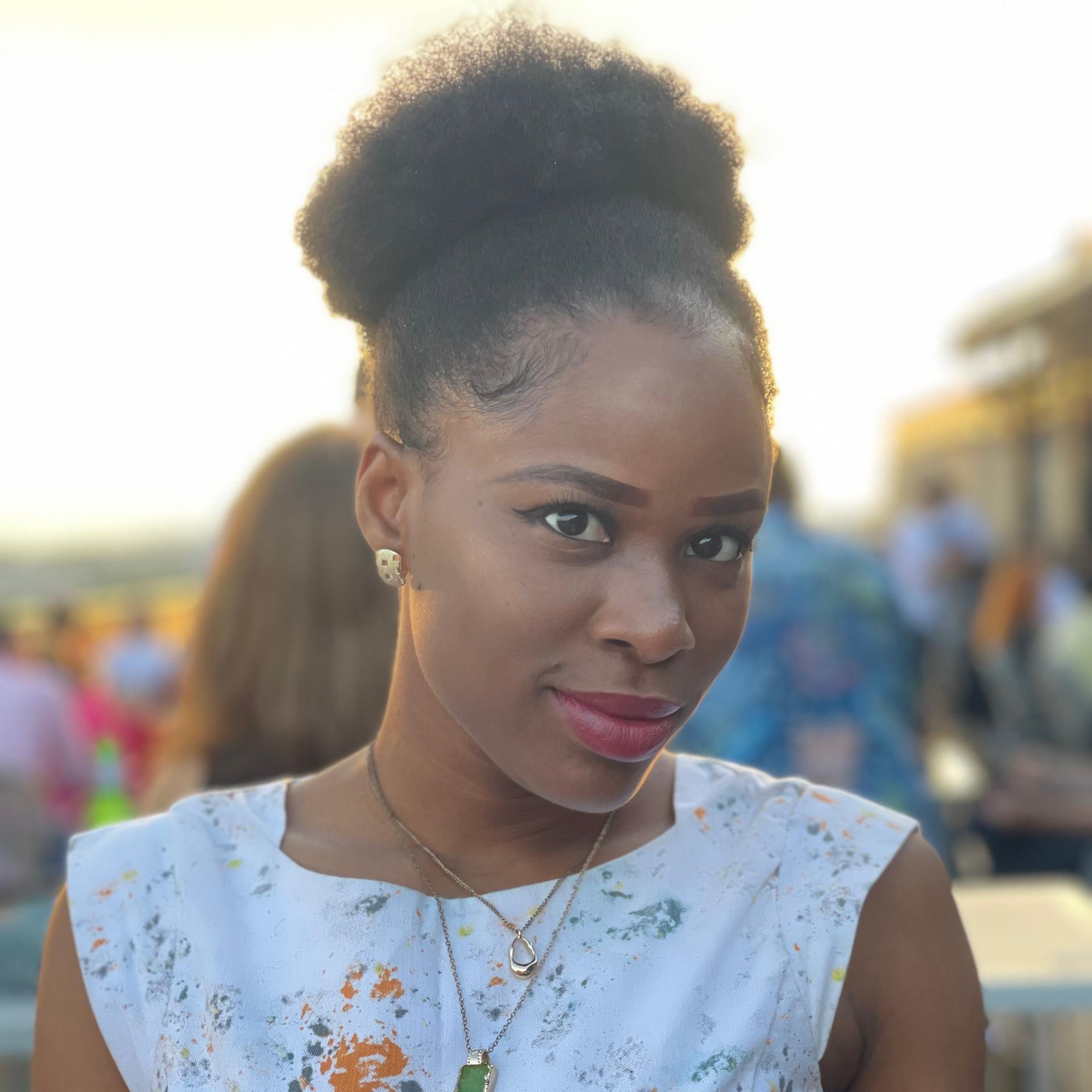 Queen Awesu