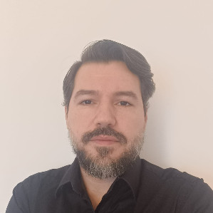 George - Razvan Dorneanu