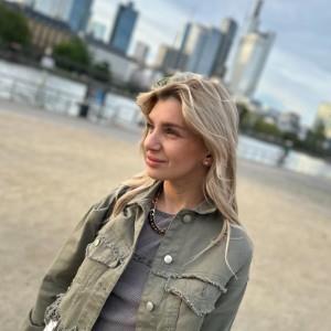 Yelyzaveta Voronova
