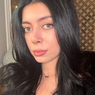 Larissa Tehrani