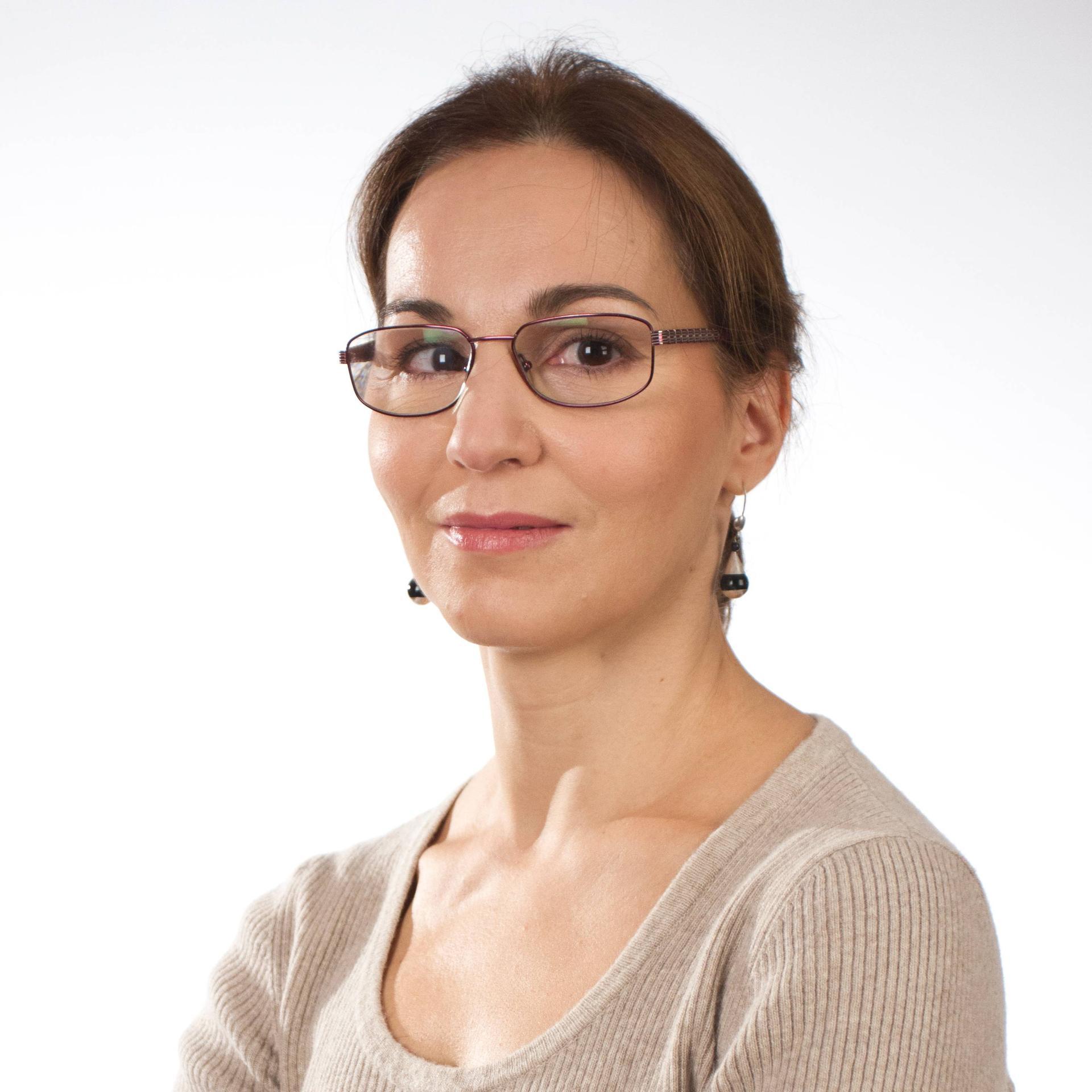 Elena Gaucan