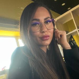 Carina Oprita
